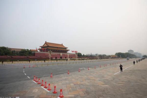 家庭适合的体育项目推荐:飞镖及其技巧 家庭适合的体育项目推荐:飞镖及其技巧(图1)